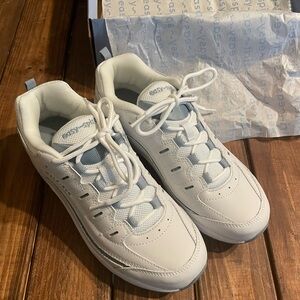 NIB, NWT Easy Spirit Romy Walking Shoes | Women’s size 8 |